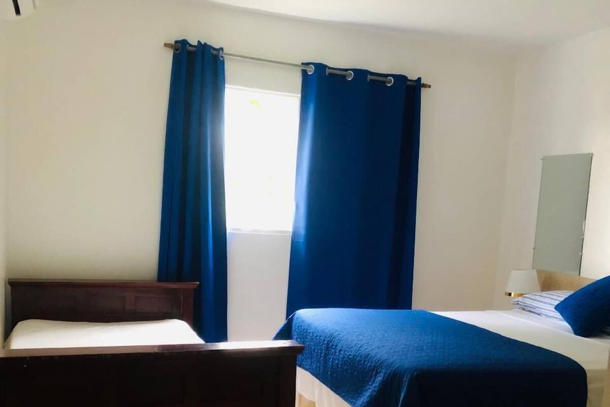 Family Double Room, 1 Bedroom, Courtyard View | Blackout drapes, WiFi (free)