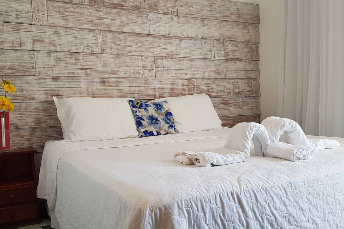 Blackout drapes, rollaway beds, free WiFi, bed sheets