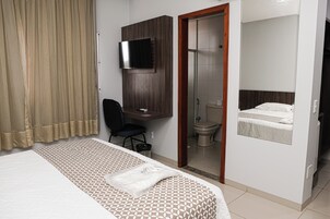 Sábanas de algodón egipcio, ropa de cama de alta calidad y minibar 