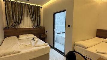 Desk, laptop workspace, soundproofing, free WiFi