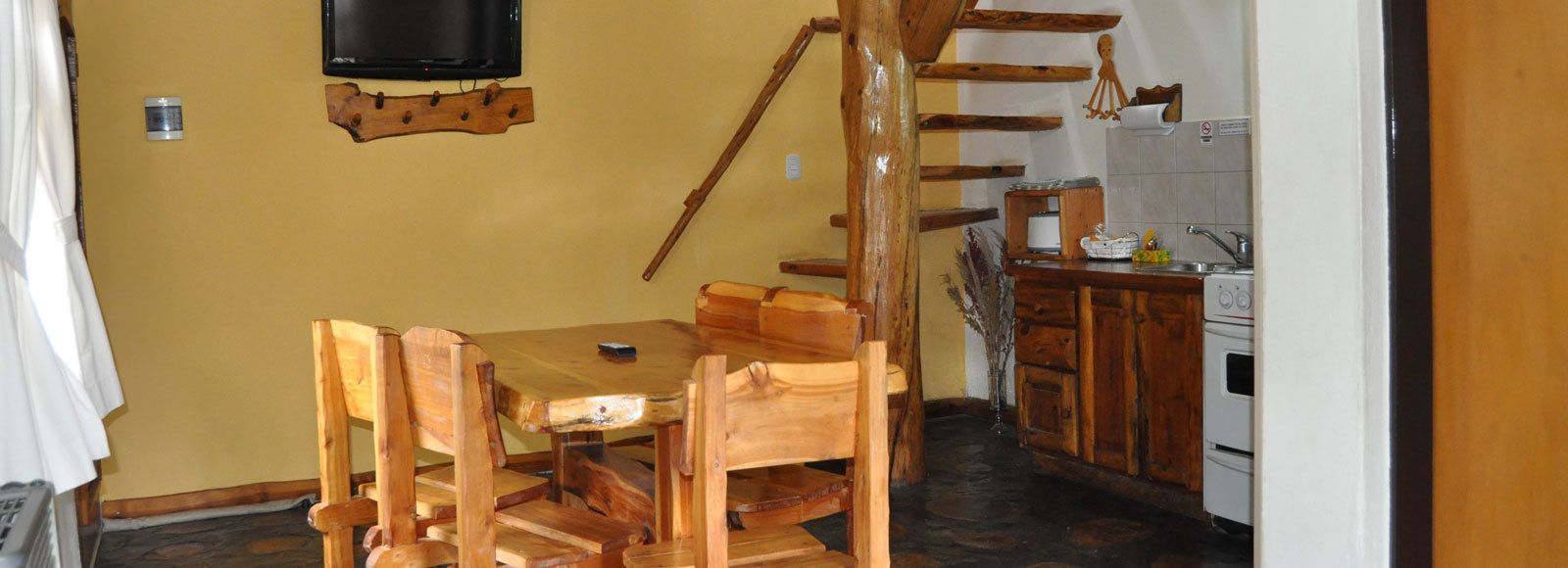 Bungalow, 1 Queen Bed (Notro) | In-room dining