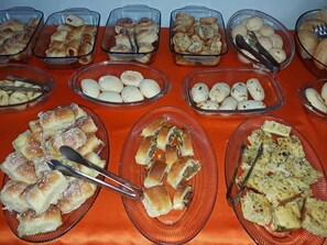 Free daily buffet breakfast