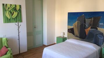 2 camere, ferro/asse da stiro