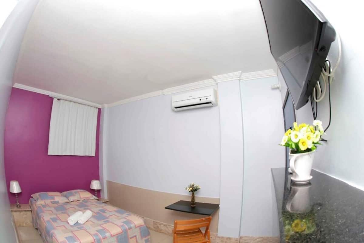 Habitación doble Deluxe | Escritorio y wifi gratis