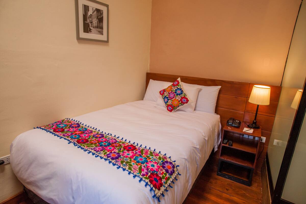 Standard Double Room | Minibar, in-room safe, laptop workspace, WiFi (free)