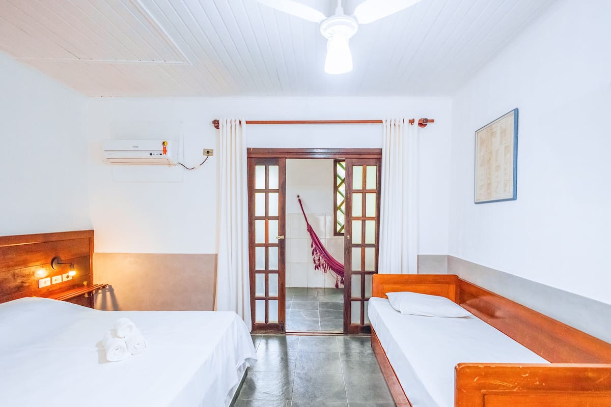 Standard Double Room | Bar mini, ruang kerja komputer riba, katil bayi/kot (percuma)