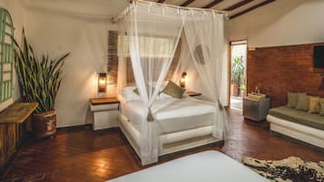 Habitación cuádruple | 1 habitación, minibar y ropa de cama