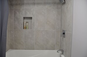 Comfort Apartment, Garden View | Bathroom