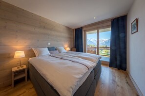 2 dormitorios, tabla de planchar con plancha, wifi gratis y ropa de cama