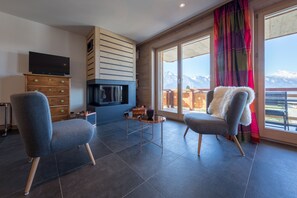 TV, fireplace, DVD player - La Forêt 5 - Spa access (Haute-Nendaz)