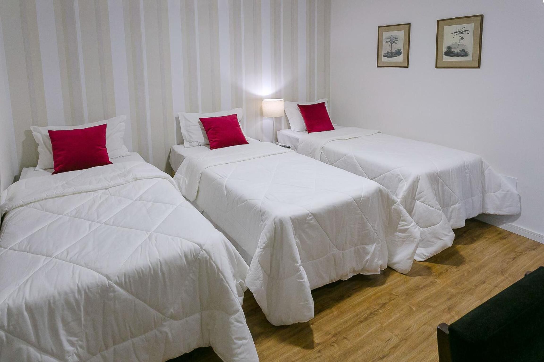 minibar, individually decorated, individually furnished, desk