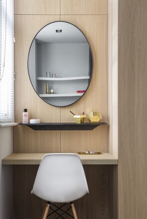 Interior - Contemporary Boutique Residence (London)