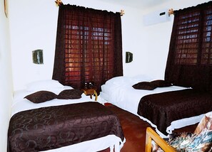 Classic Room, Mountain View | 1 bilik tidur, langsir/tirai gelap terus, kalis bunyi, Wi-fi 
