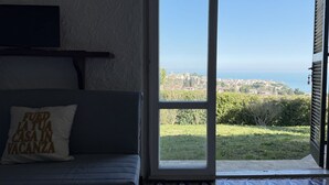 Living area - N111 - Numana, single villa with garden and sea view (Numana)