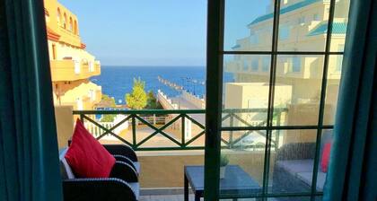 Castillo Mar ylellinen kaksikerroksinen