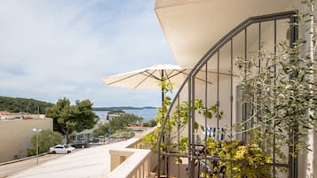 Comfort Apartment, Sea View | Water view