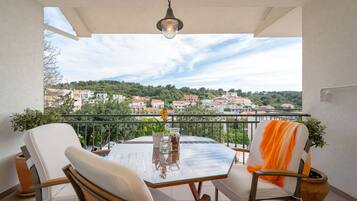 Standard Apartment, Sea View | Balcony