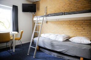 Værelse til 4 personer | Skrivebord, lydisolering, gratis Wi-Fi