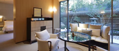 Suite, 1 King-Bett (Park) | Wohnbereich