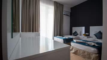 Minibar, laptop workspace, soundproofing, free WiFi