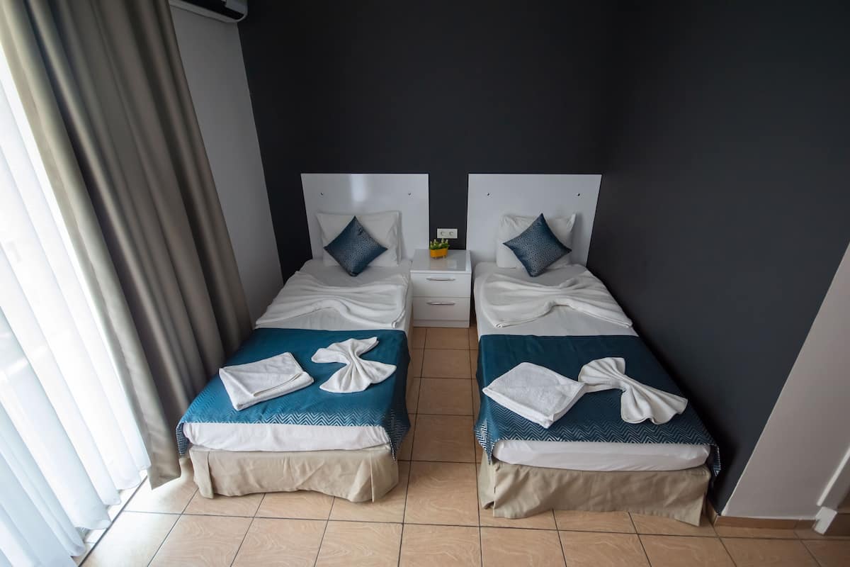 Minibar, laptop workspace, soundproofing, free WiFi