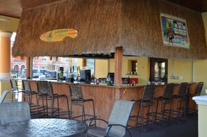 Townhome, 4 Bedrooms | Poolside bar