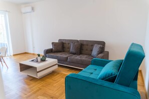 Televisor de pantalla plana 