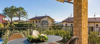 Carlotta's House Lake