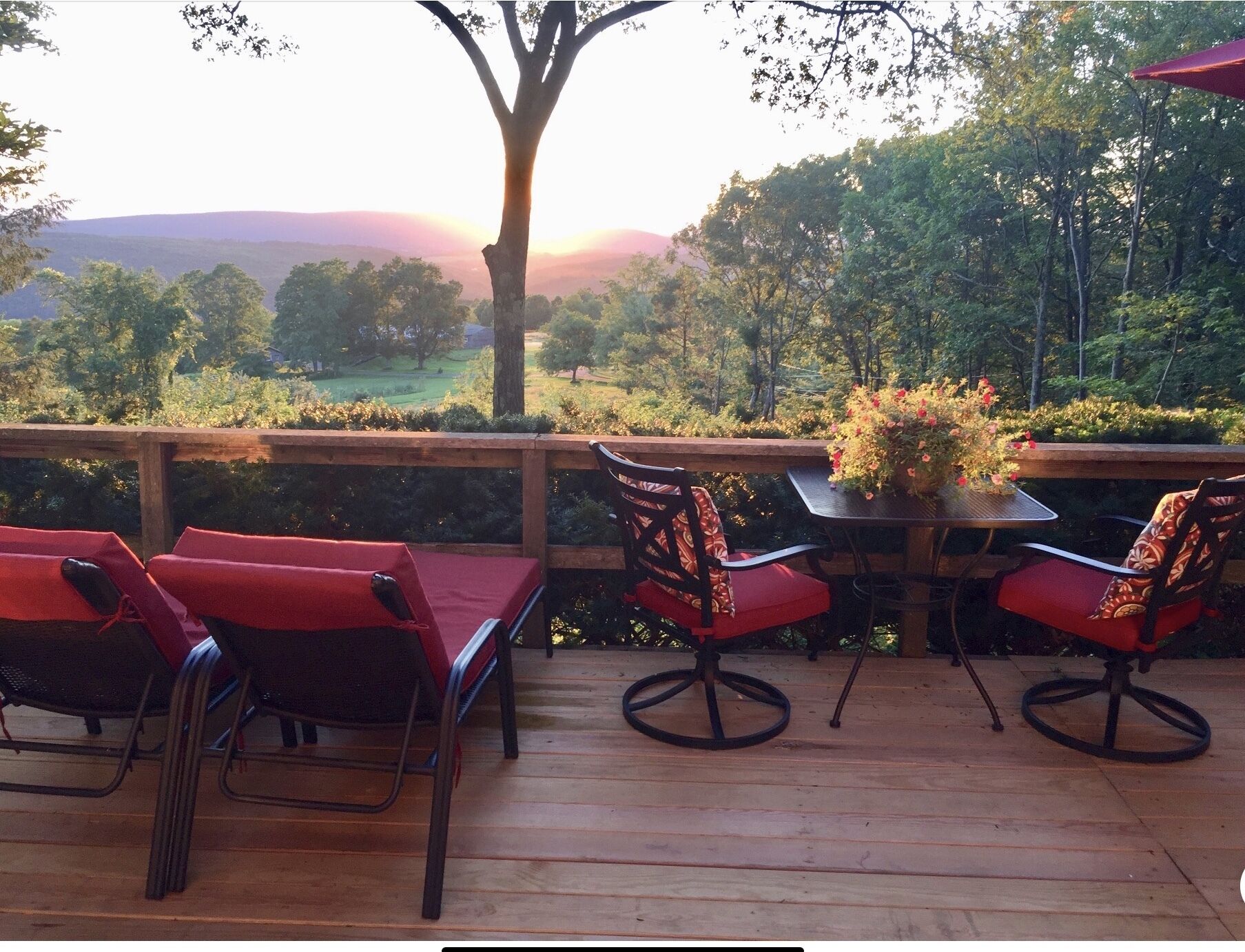 Romantic Sunset -50 Mile Sunset Hudson River View!