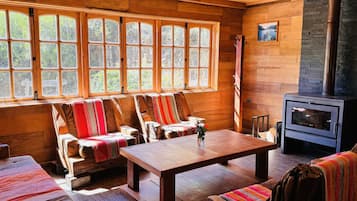 Chiquillanes | Living area