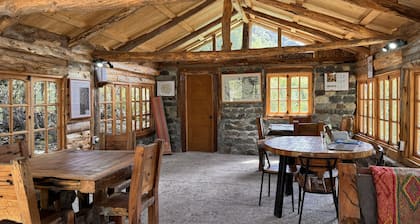 Cabañas entre montañas con tinajas calientes