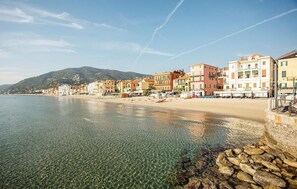 Beach - Gorgeous home in Magliolo with house sea view (Magliolo)