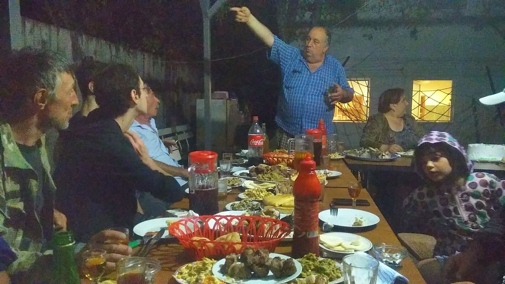 تناول الطعام بالخارج