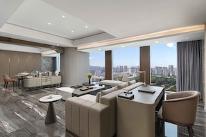 Suite, 1 Bedroom, Club Lounge Access