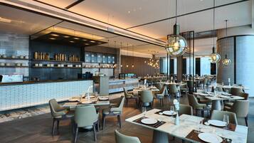 Se sirven almuerzos y cenas