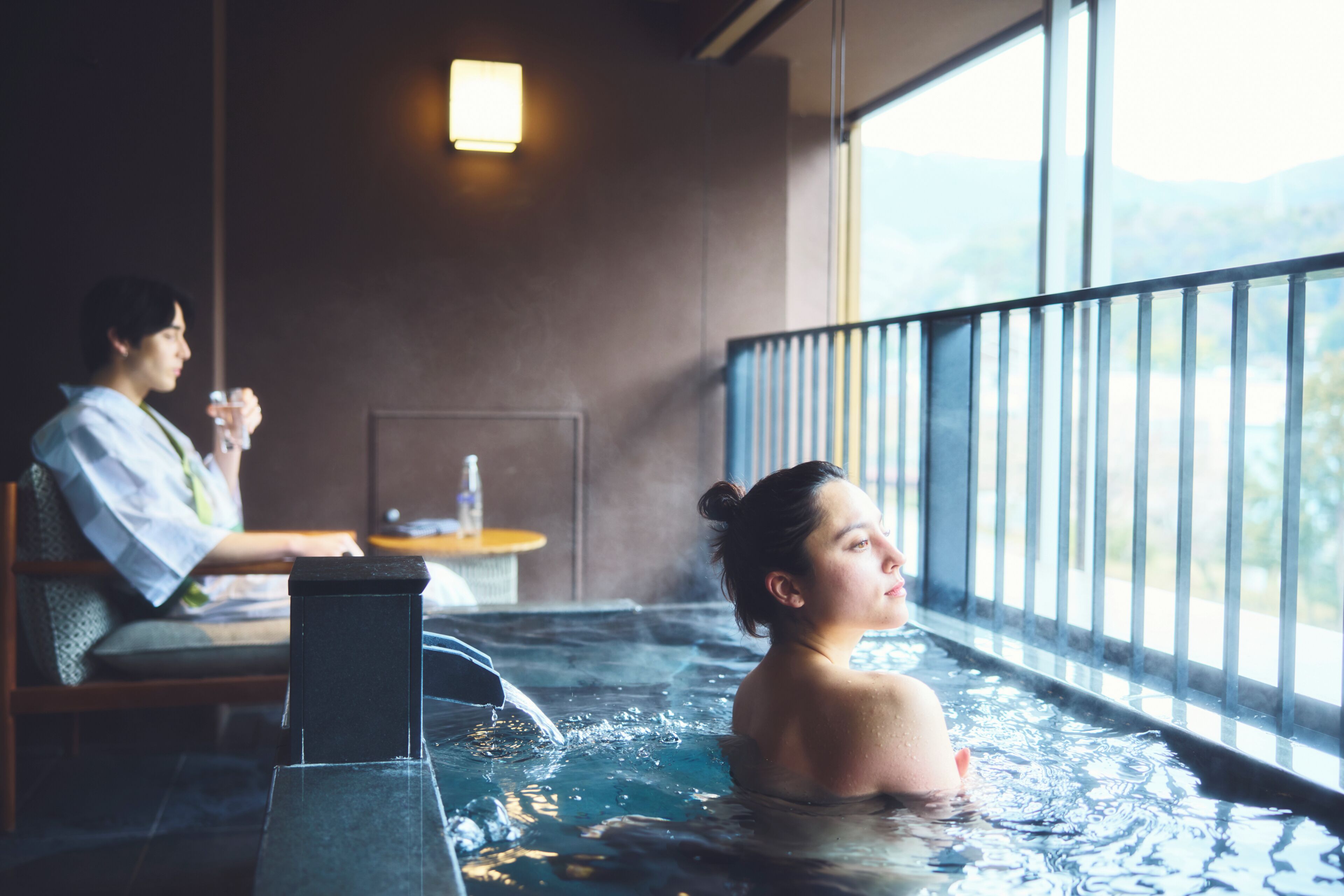 Sviitti, 2 yhden hengen sänkyä, jokinäköala (Private Hot Spring) | Kylpyhuone | Erillinen kylpyamme ja suihku, lähdevesiallas, ilmaiset hygieniatuotteet