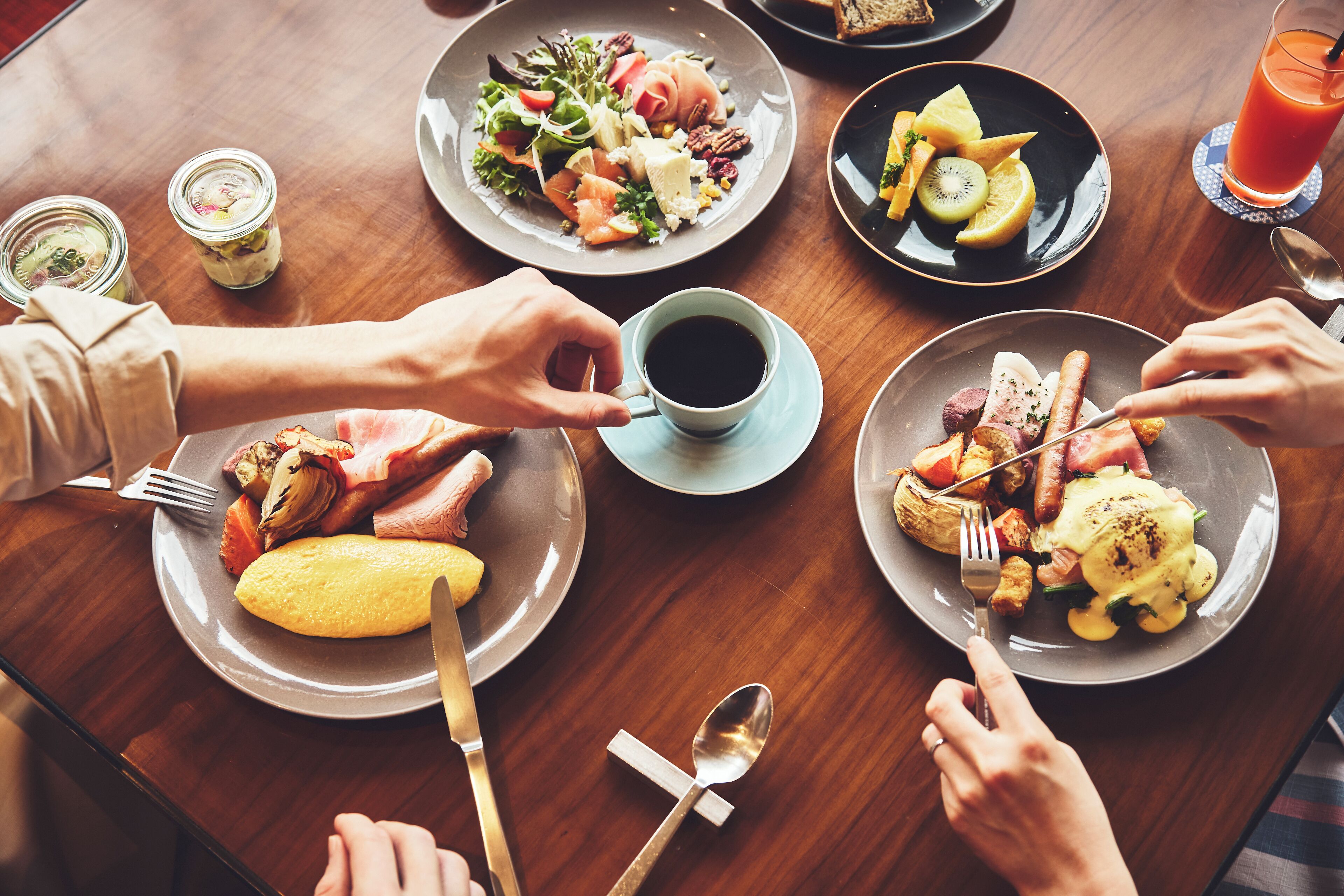 Daily buffet breakfast (JPY 4900 per person)