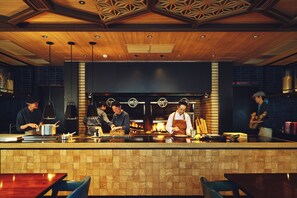 Breakfast, lunch and dinner served - Hotel Indigo Hakone Gora by IHG (Hakone)
