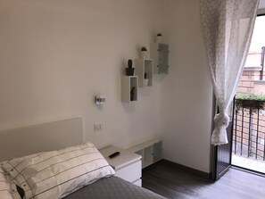 1 bedroom, soundproofing, WiFi, bed sheets