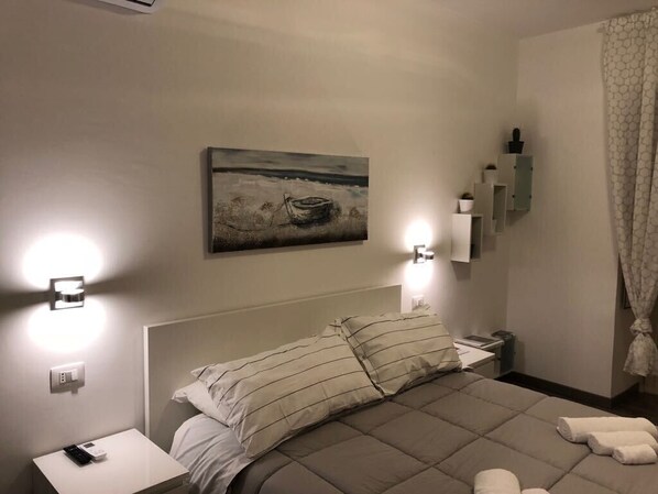 1 bedroom, soundproofing, WiFi, bed sheets