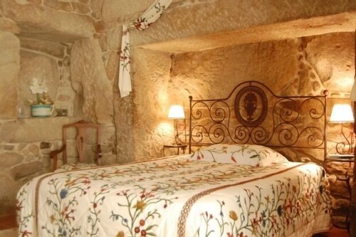 Maison rurale (loyer complet), 3 chambres, 4 WC, 6 adultes + 2 enfants