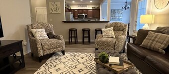 !!! 2 MILES from SILVER DOLLAR CITY !!! A MUST SEE!!! A great place to stay.