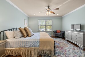 3 多间卧室、熨斗/熨衣板、旅行婴儿床、免费 WiFi