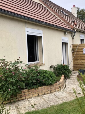 Exterior - Romance bed and breakfast (Le Breuil-en-Auge)