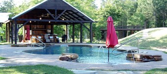 Private Barn Apt ligger i et Luxury All Adult RV Resort