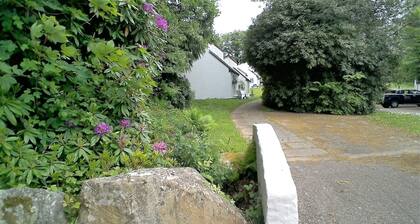 Location, Location, home from home, nr North/South Coasts. Bodmin & Dartmoor