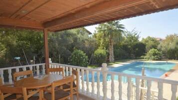 Apartment, 3 Schlafzimmer, Poolblick | Terrasse/Patio