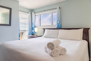 2 bedrooms, iron/ironing board, Internet, bed sheets