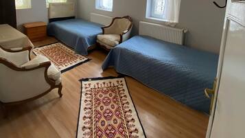 Căn hộ Grand, 3 phòng ngủ, quang cảnh thung lũng | Bộ đồ giường cao cấp, trang trí khác biệt