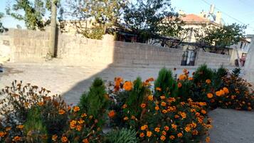 Mặt tiền nơi lưu trú